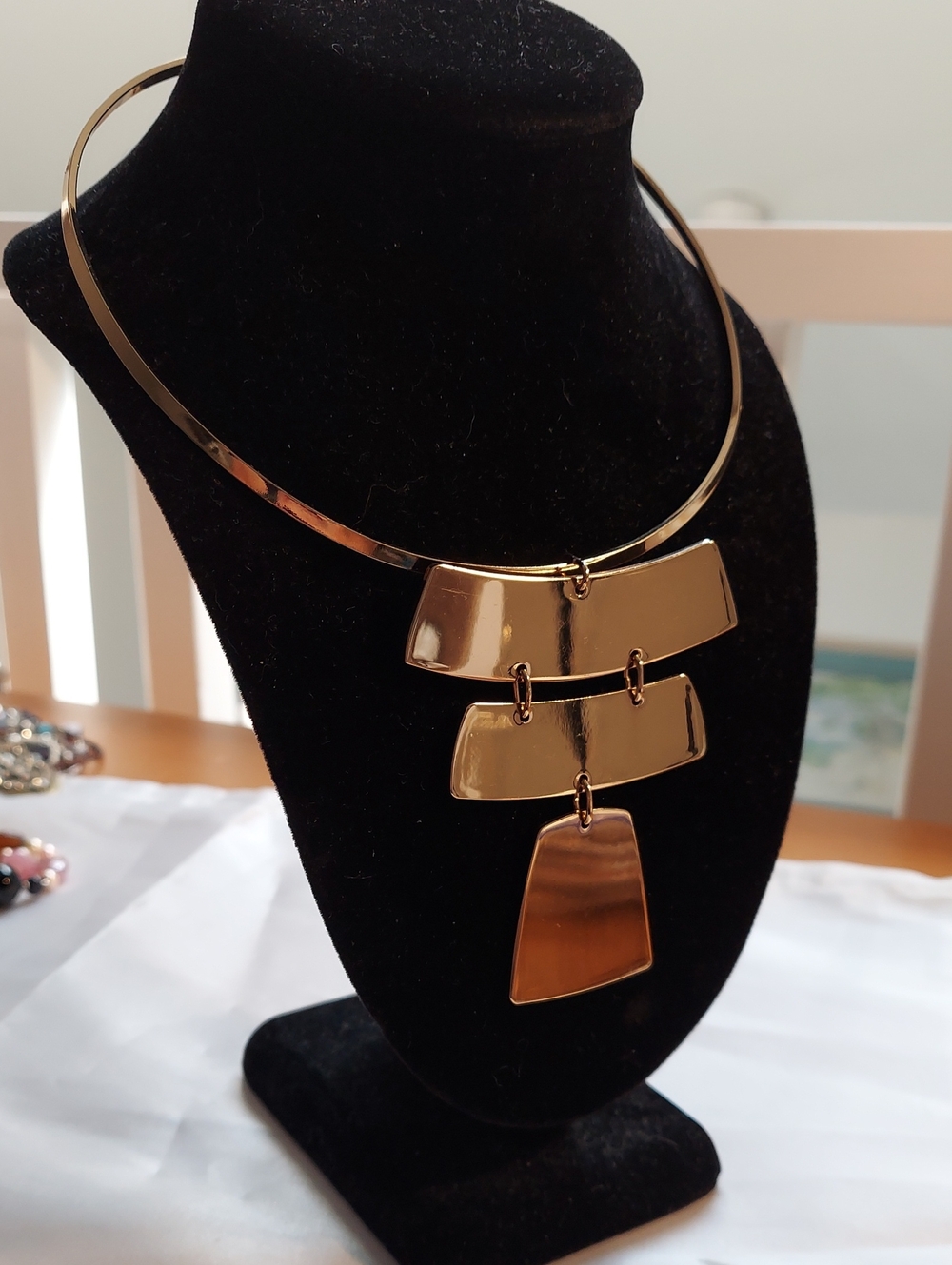 Vera Wang Necklace, Gold Tone, Layered Geometric Pendant, Tagged